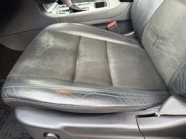 Used 2019 Silver Jeep Altitude image 24