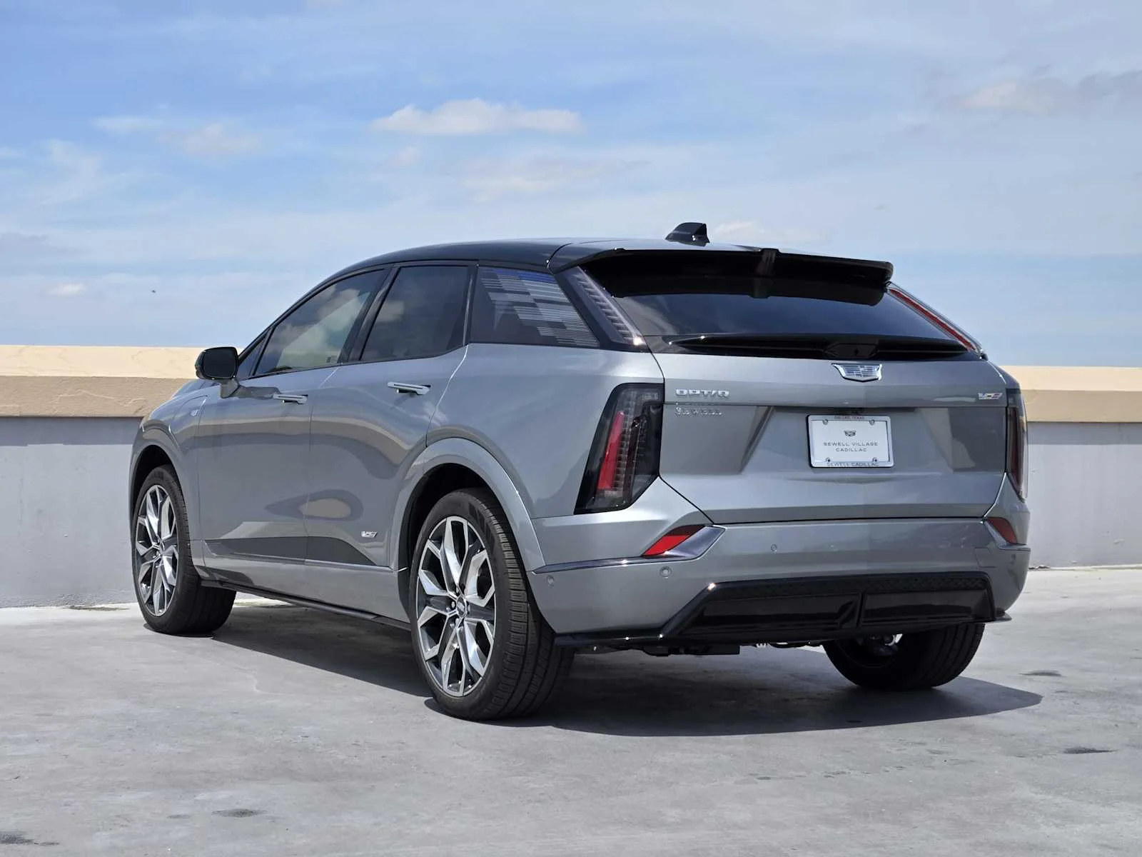 New 2026 Argent Silver Metallic Cadillac V-Series image 3