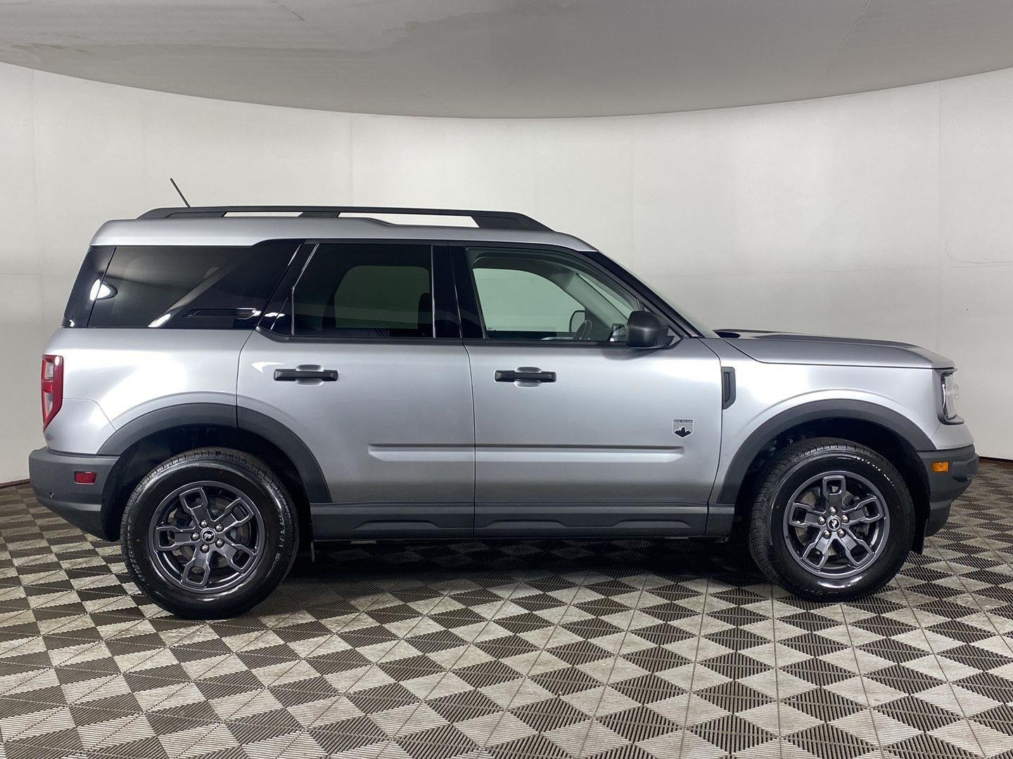 Used 2022 Iconic Silver Ford Big Bend image 25
