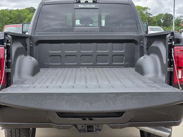 New 2026 Diamond Black Crystal Pearl-Coat Exterior Paint RAM Laramie image 7