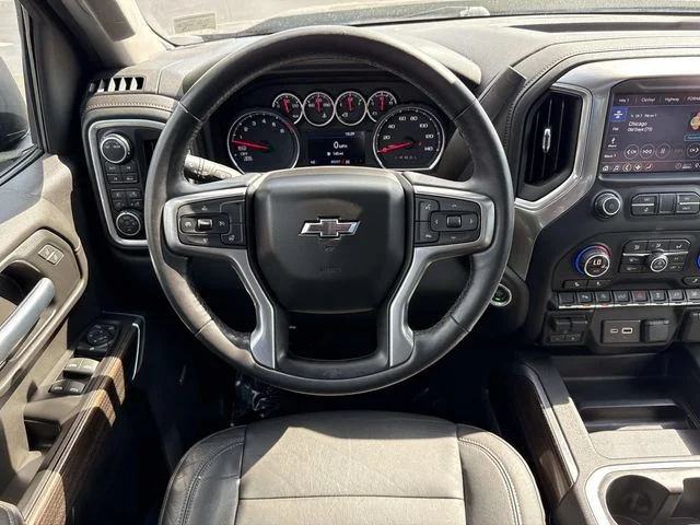 Used 2020 Black Chevrolet RST image 17