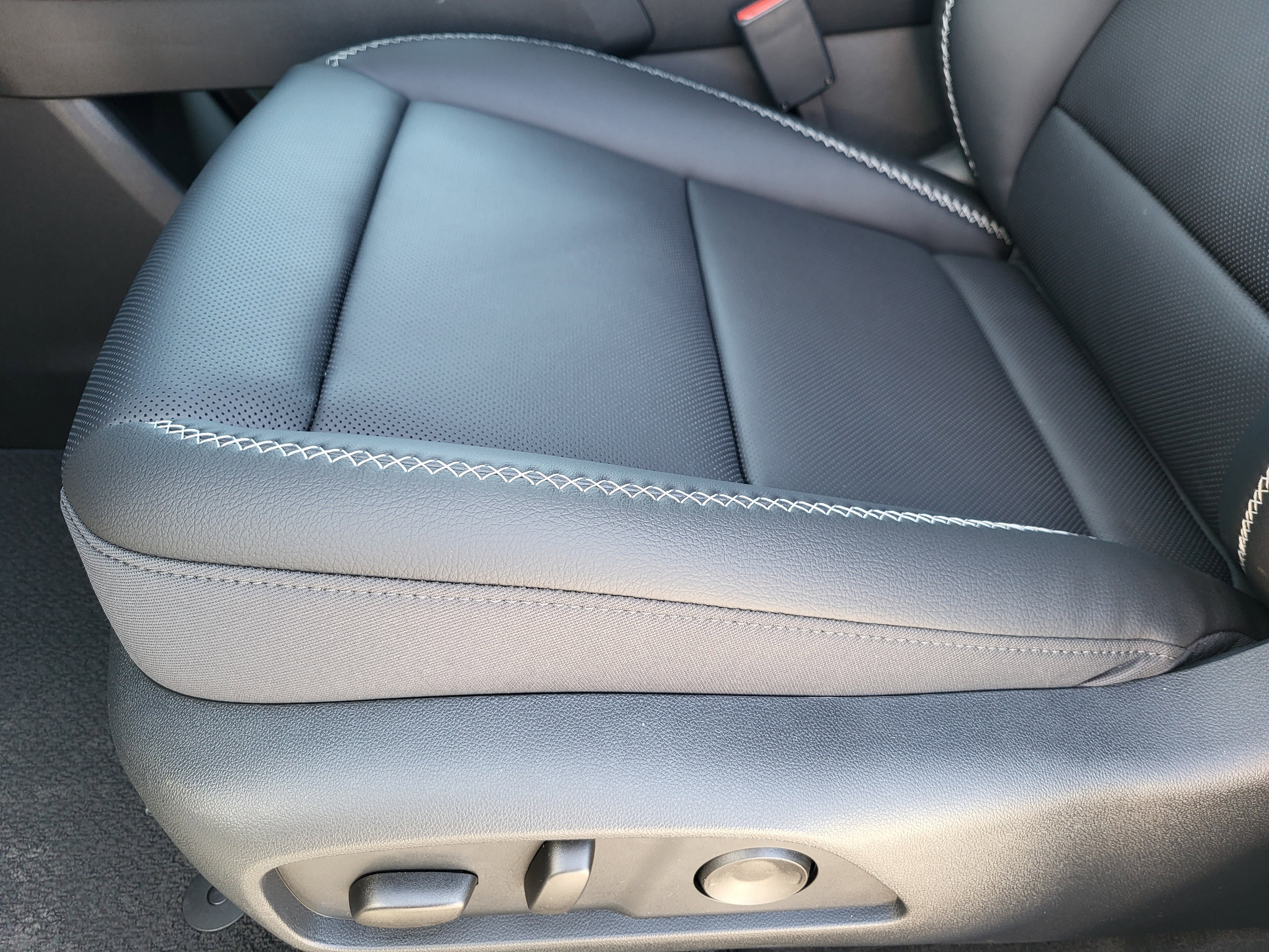 2026 GMC Terrain Denali - Photo 20