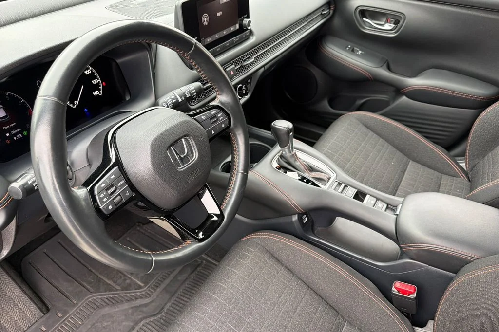 Used 2023 Urban Gray Pearl Honda Sport image 12