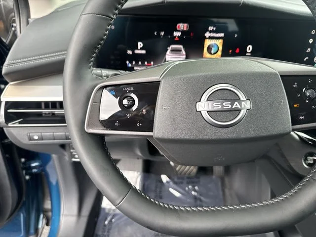 Used 2026 Blue Nissan SL image 17