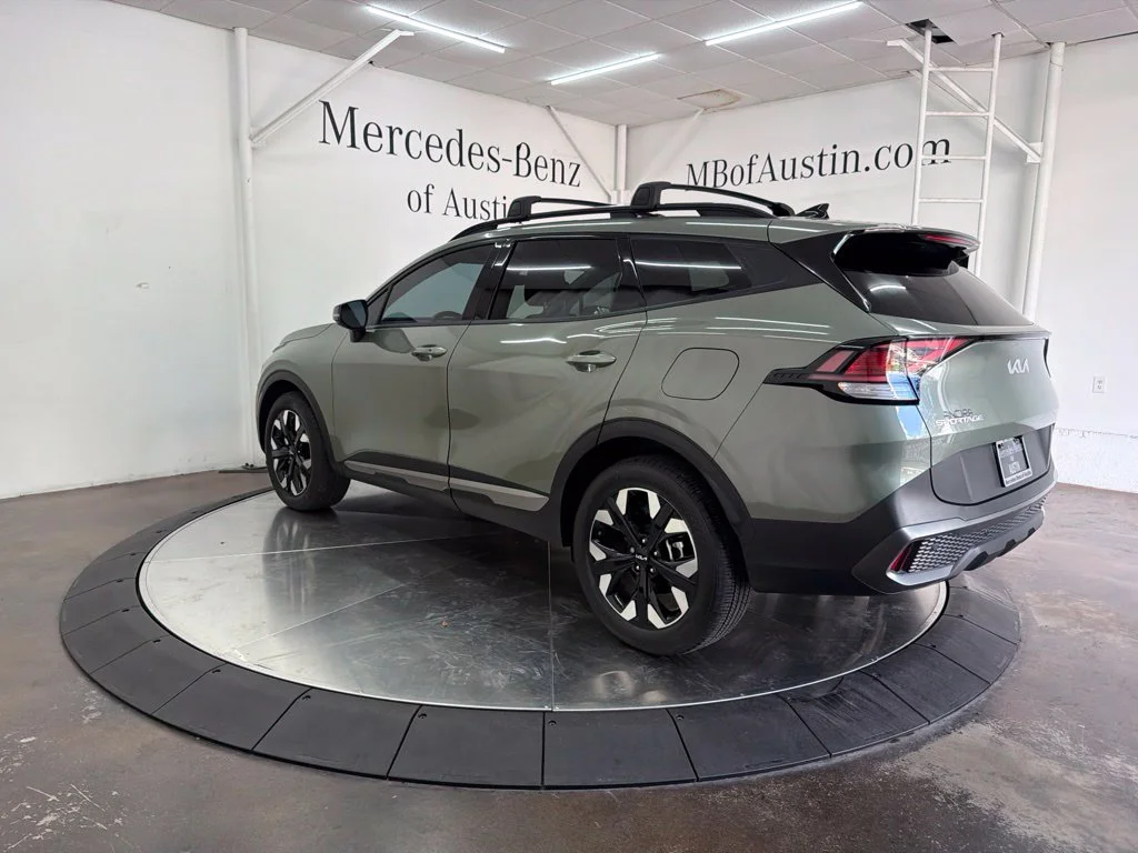 Used 2024 Green Kia X-Line image 5