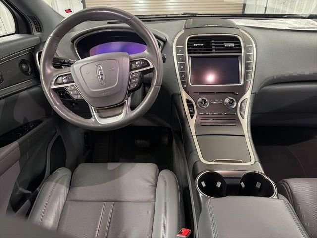 Used 2020 Black Lincoln Reserve image 16