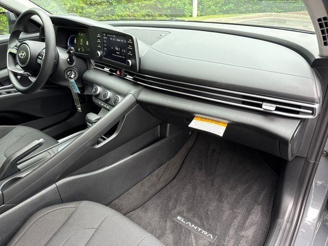 2026 Hyundai Elantra SE - Photo 28