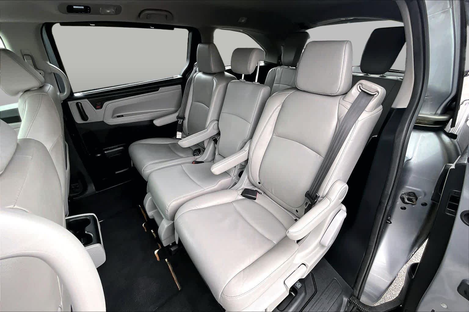 Used 2022 Lunar Silver Metallic Honda EX-L image 20