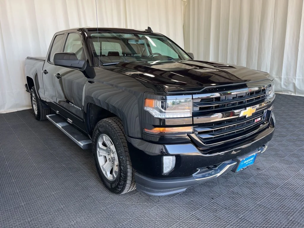 Used 2018 Black Chevrolet LT image 26
