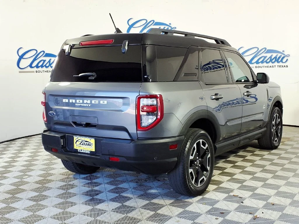 Used 2022 Carbonized Gray Ford Outer Banks image 6