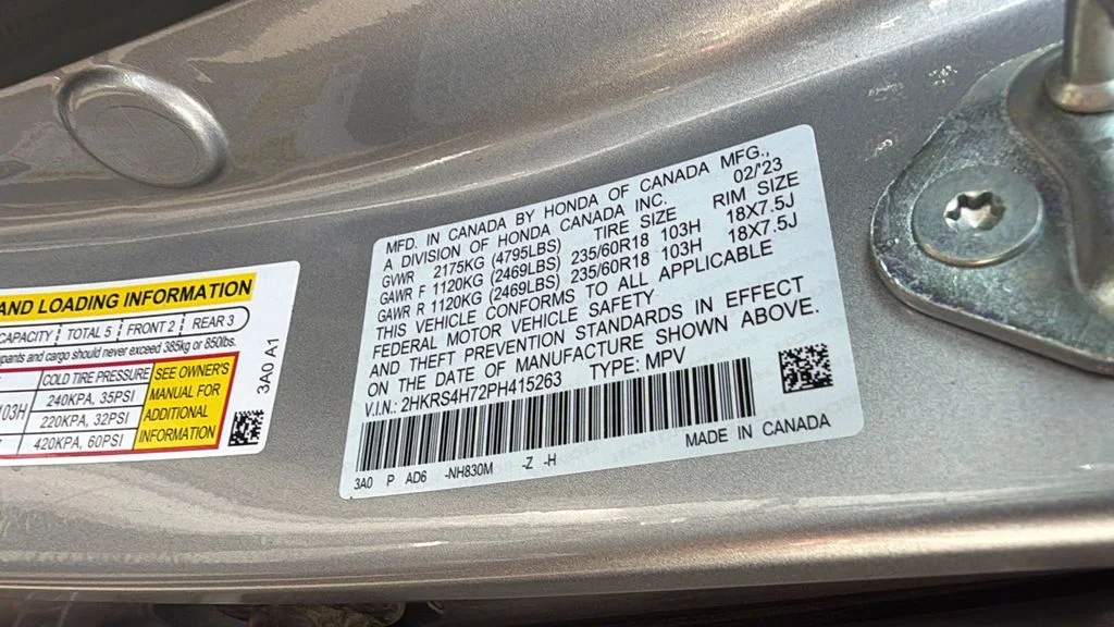 Used 2023 Silver Metallic Honda EX-L image 30