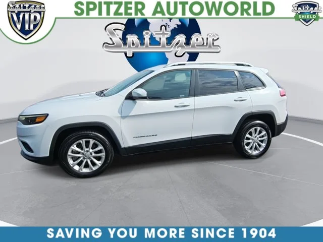 Used 2021 White Jeep Latitude image 4