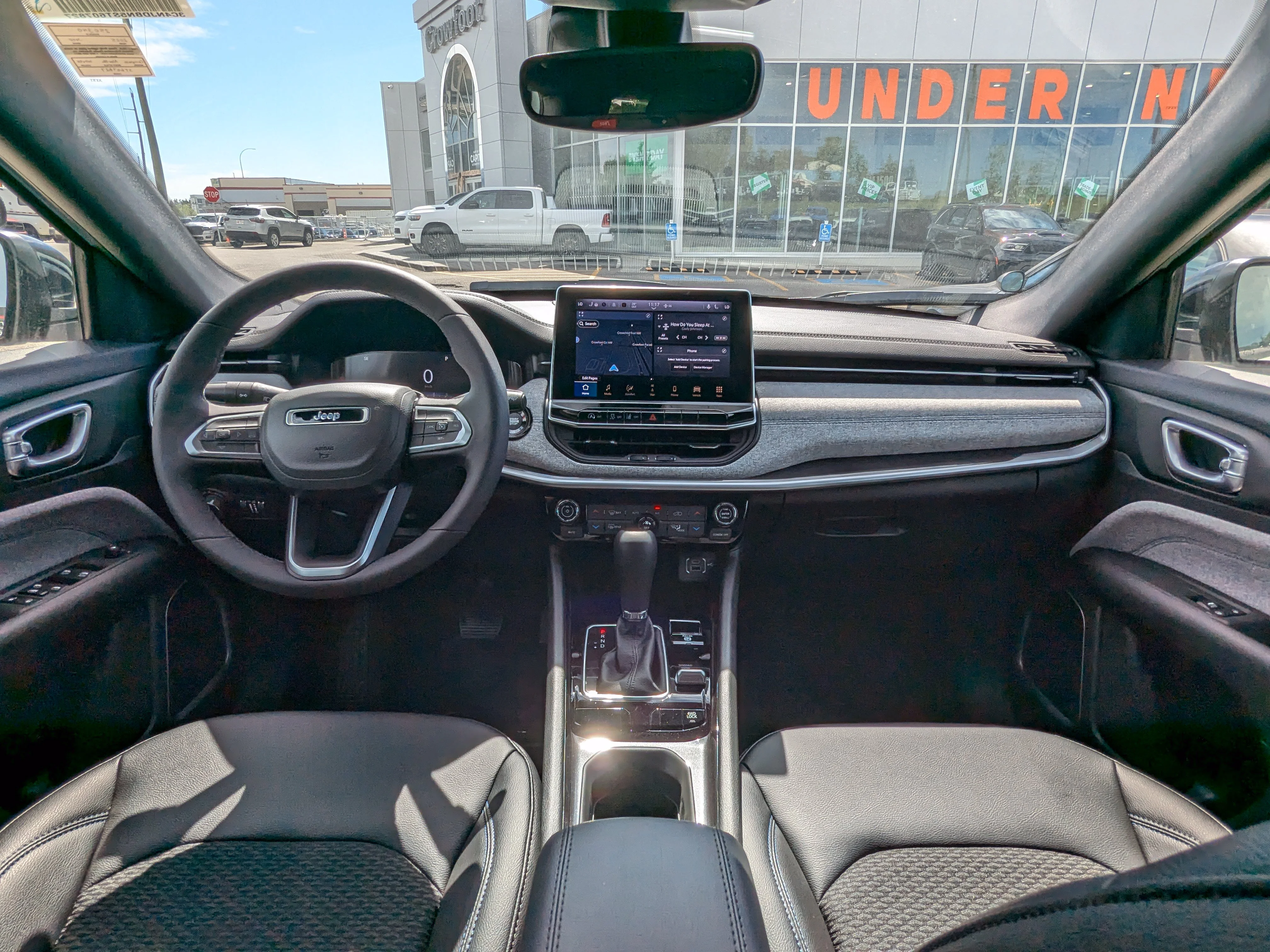 New 2025 White Jeep North - - Front heated seats - Forward Collision Warning - Uconnect 5 with 8.4?inch display image 25