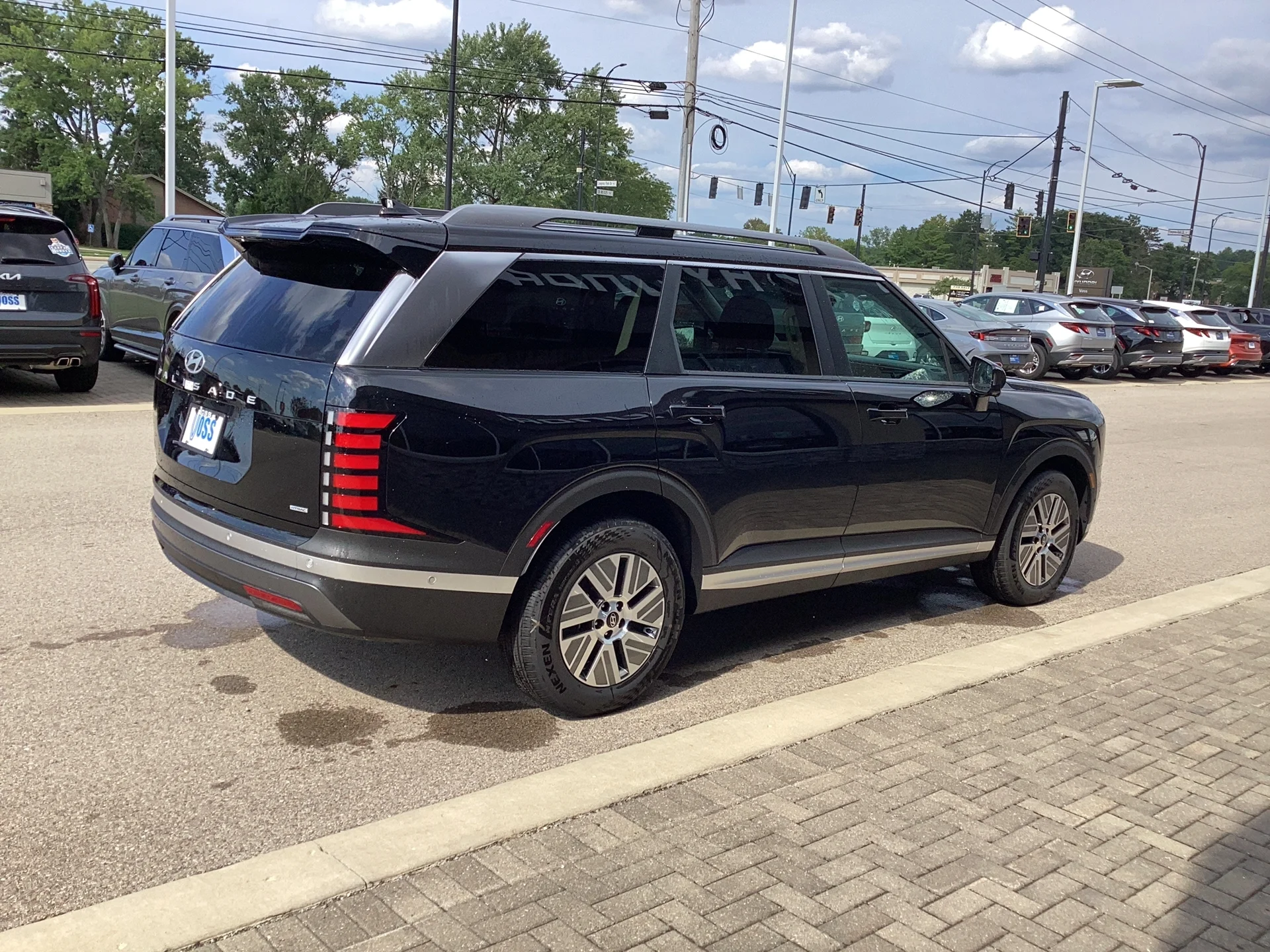 New 2026 Abyss Black Pearl Hyundai SEL Premium 8P image 7