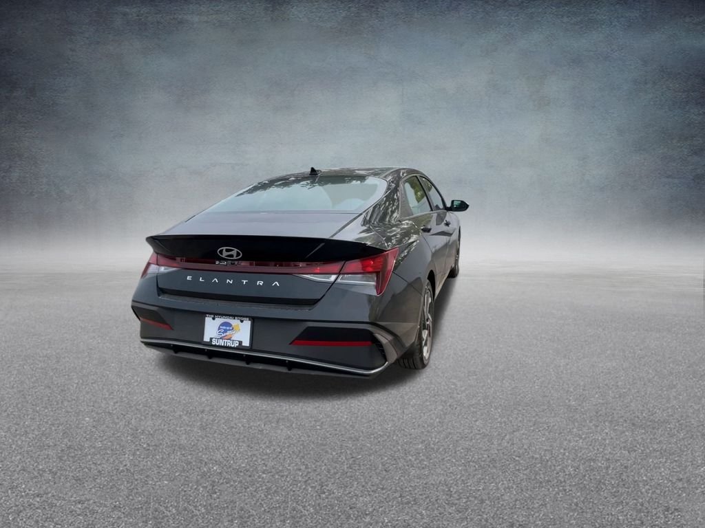 Certified Used 2025 Abyss Black Hyundai SEL Sport image 22