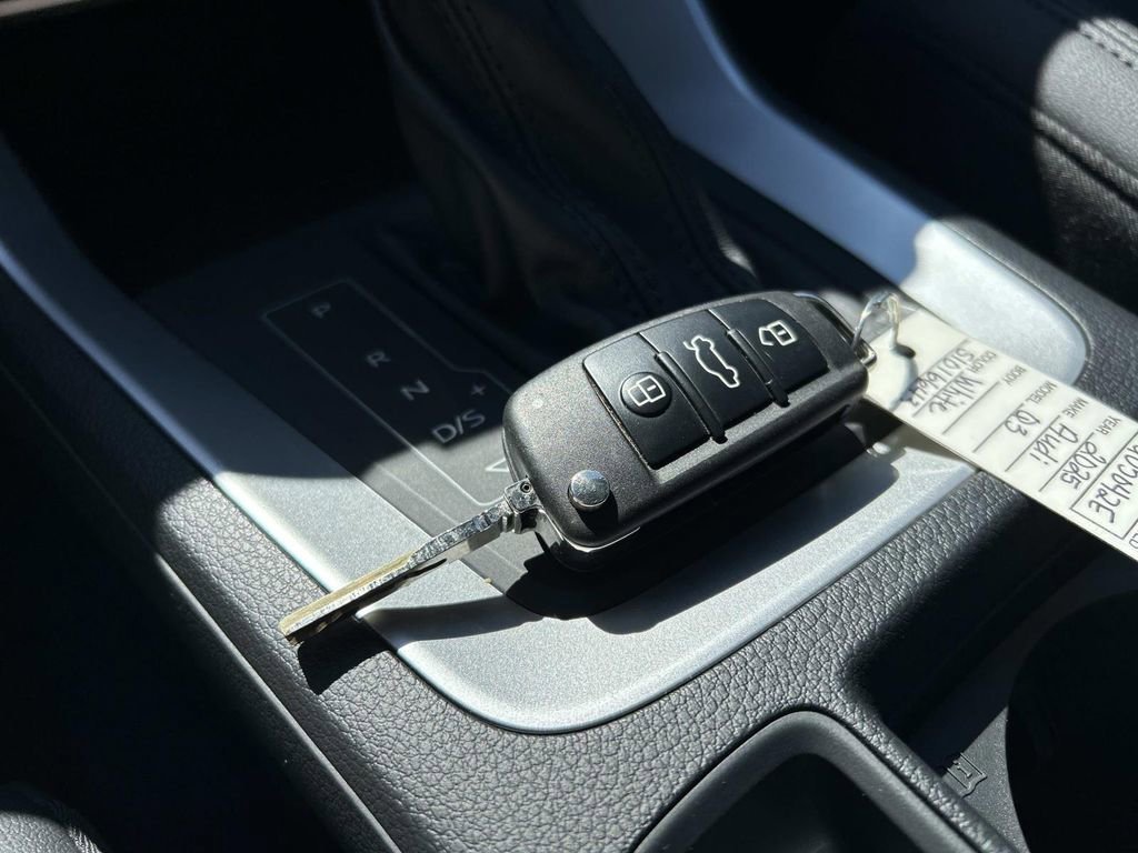 Used 2025 White Audi S line Premium image 38