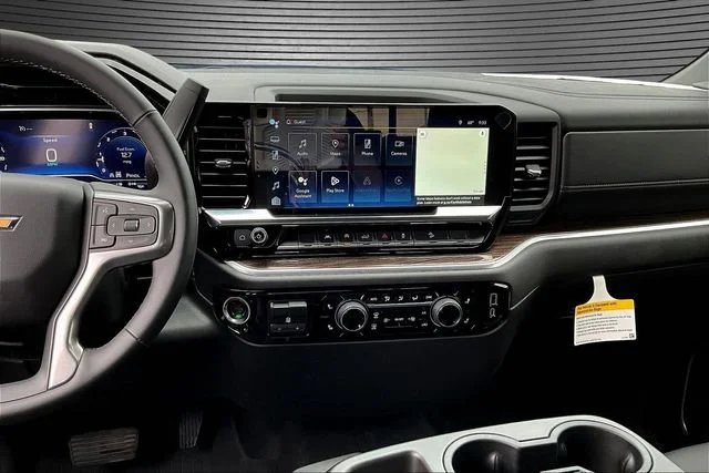 2025 Chevrolet Silverado 1500 LT - Photo 6