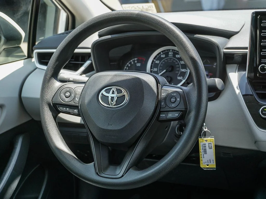 Used 2021 White Toyota LE image 16