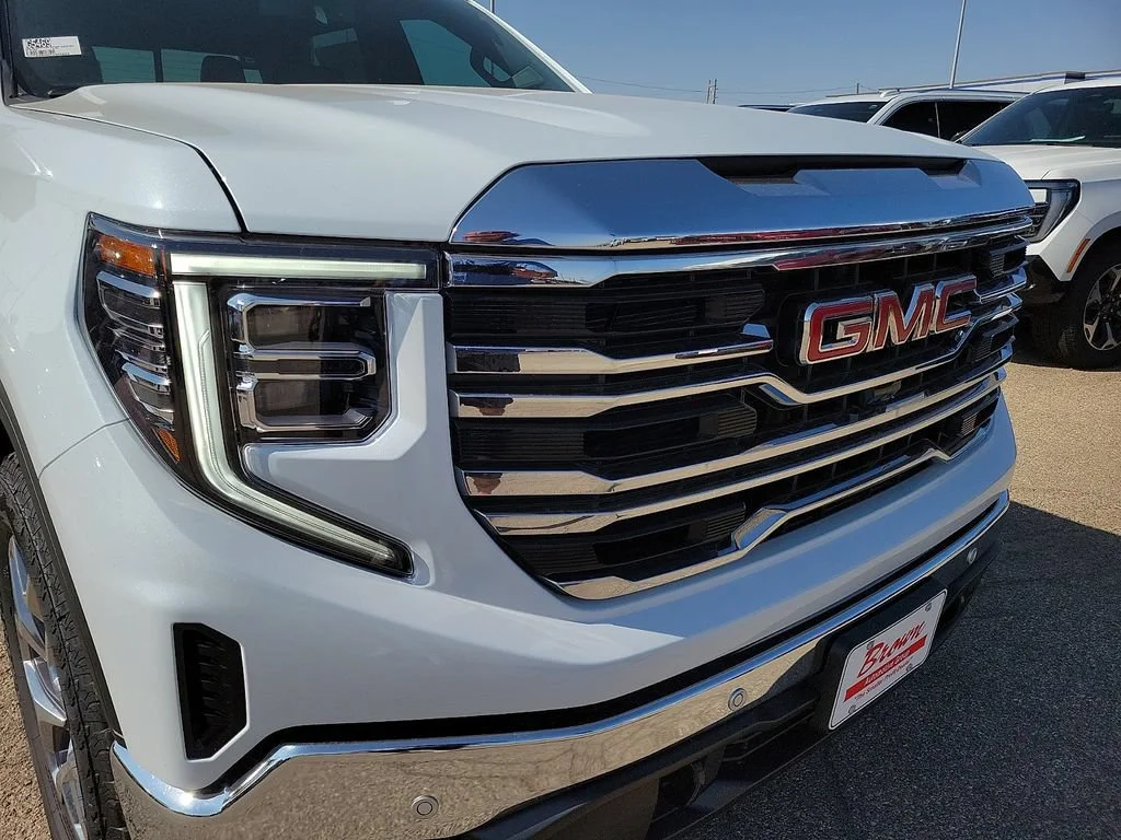 New 2026 Glacier White Tricoat GMC SLT image 13
