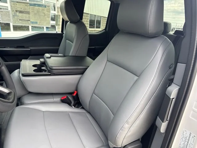 New 2026 Oxford White Ford XL image 17