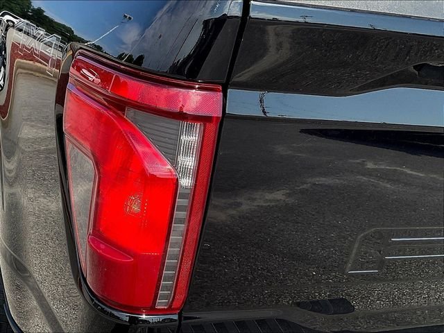 Used 2025 Black Ford XLT image 26