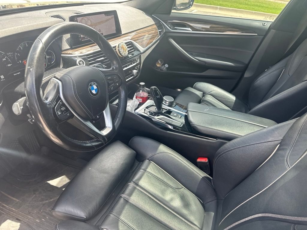 Used 2019 Black BMW 530i xDrive image 10