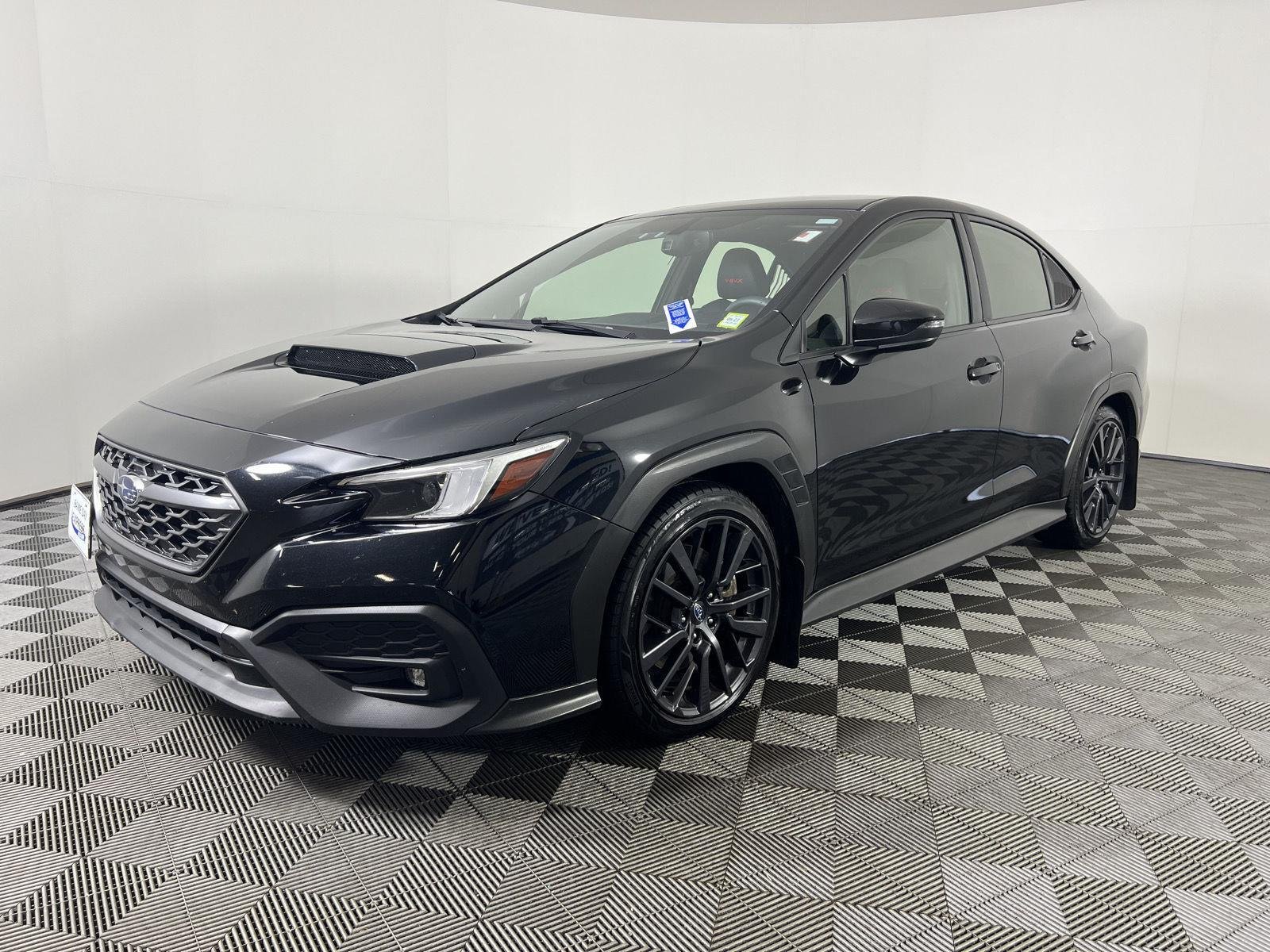 Used 2023 Crystal Black Silica Subaru Limited image 28