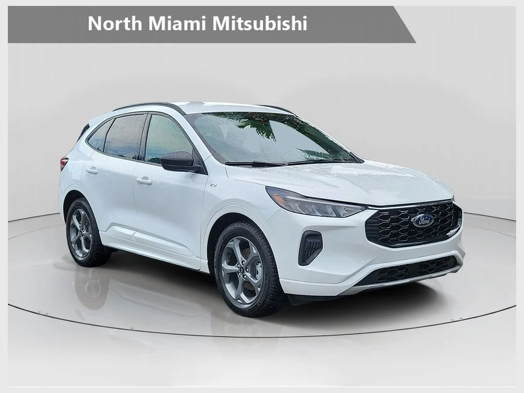 Used 2023 White Ford ST-Line image 1