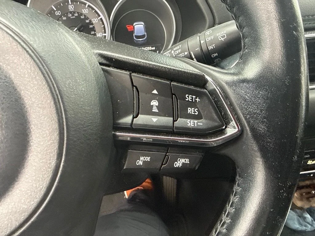 Used 2019 White Mazda Touring image 8
