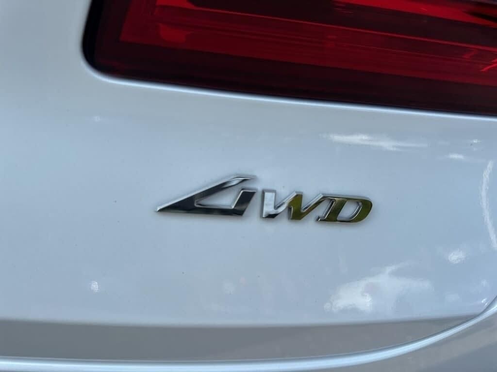 New 2026 White Genesis 2.5T image 13