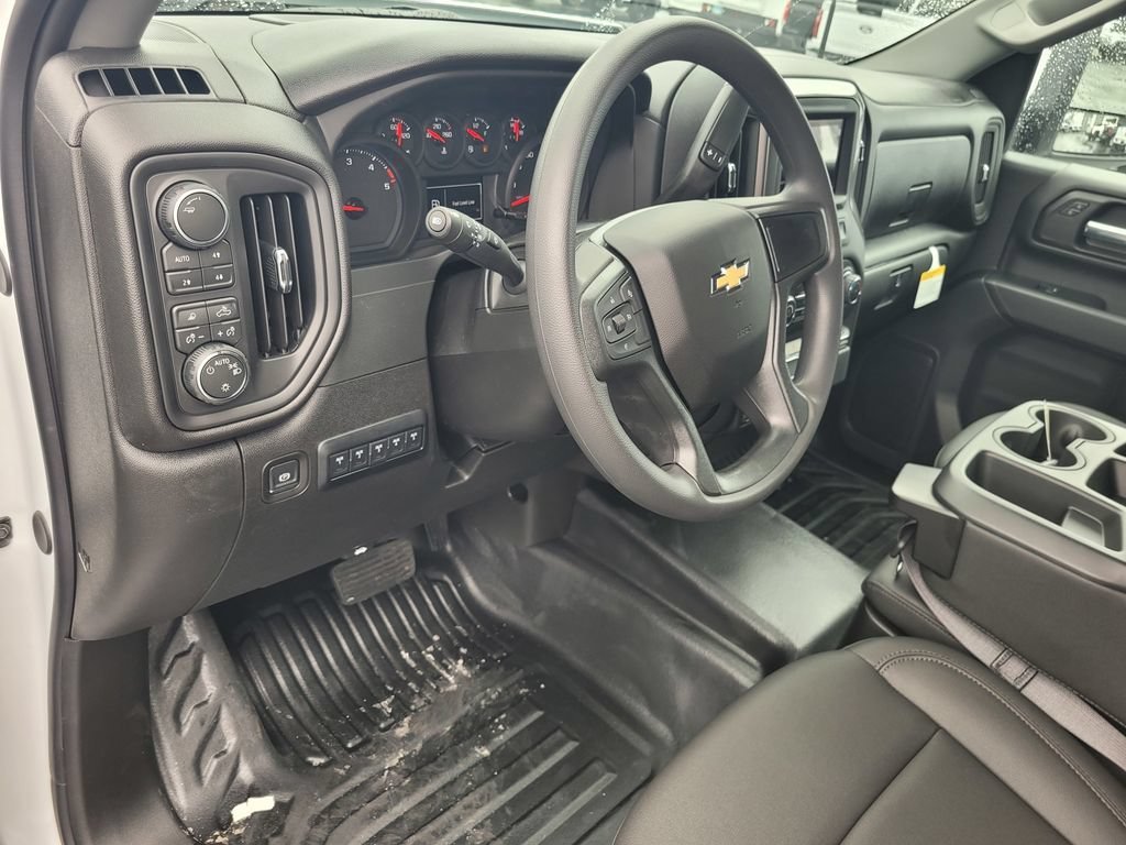2026 Chevrolet Silverado 3500 HD Chassis Cab Work Truck view 8