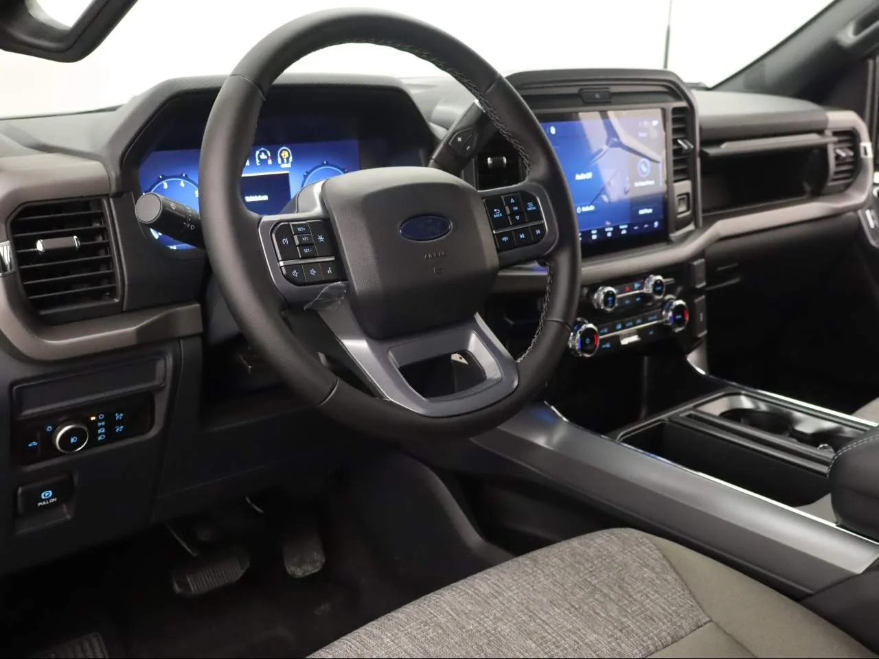Used 2026 Agate Black Metallic Ford XLT image 12