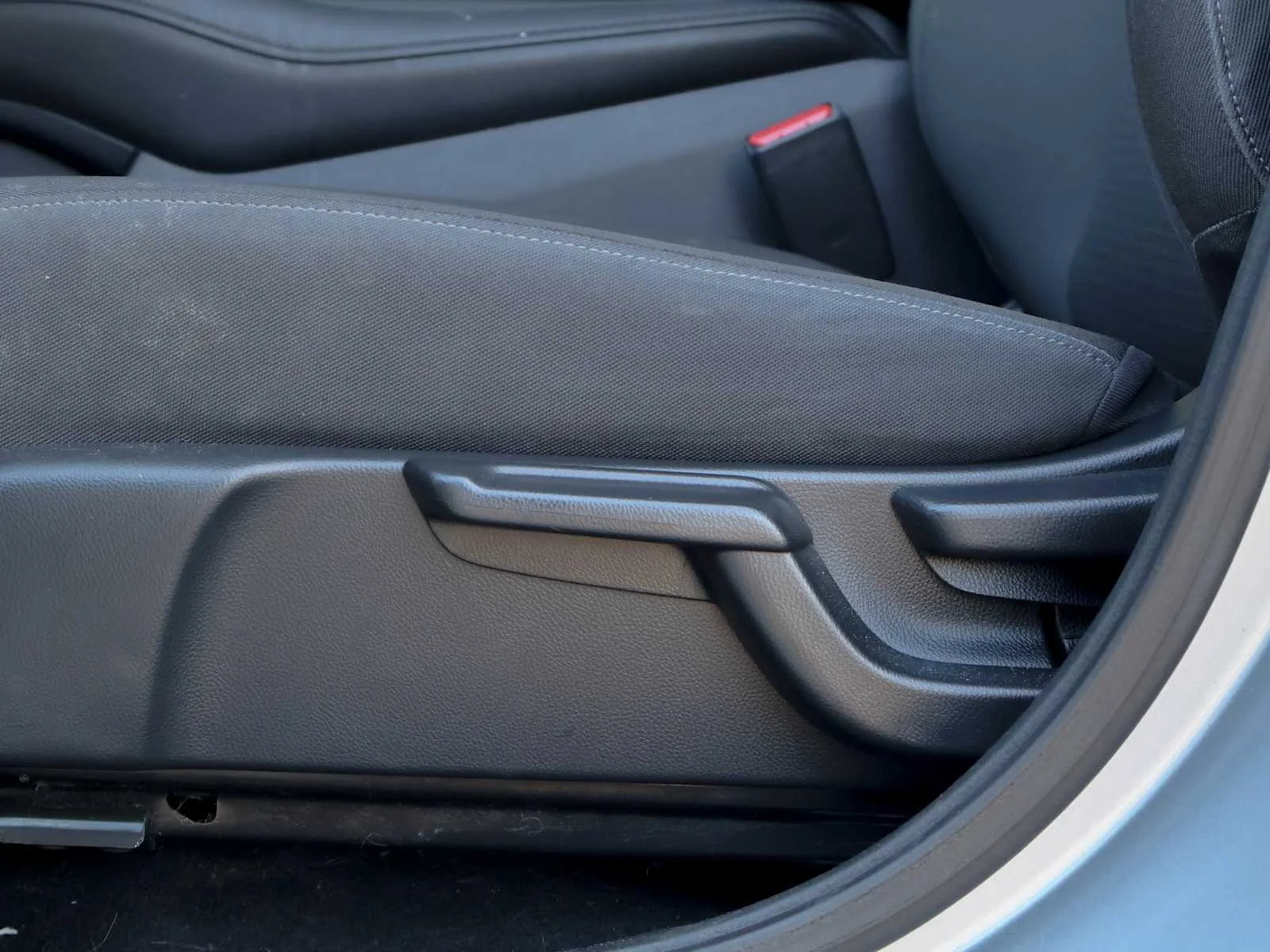Used 2019 Lunar Silver Metallic Honda Sport image 16