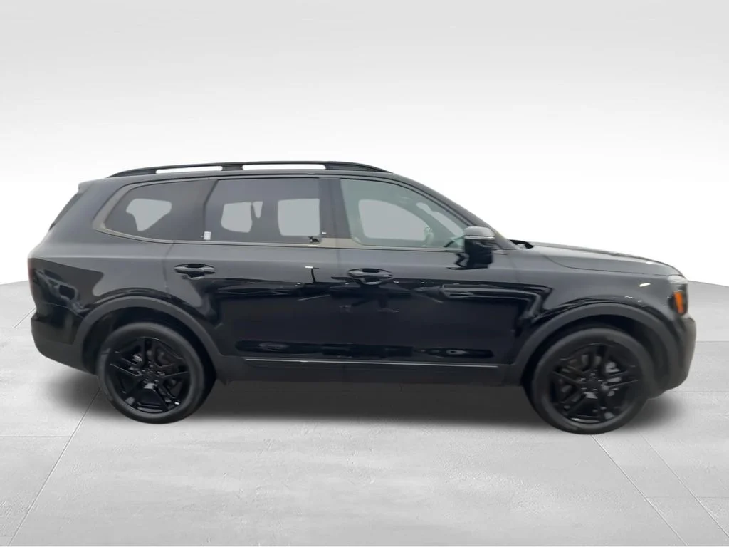 Used 2025 Black Kia SX-Prestige X-Line image 11