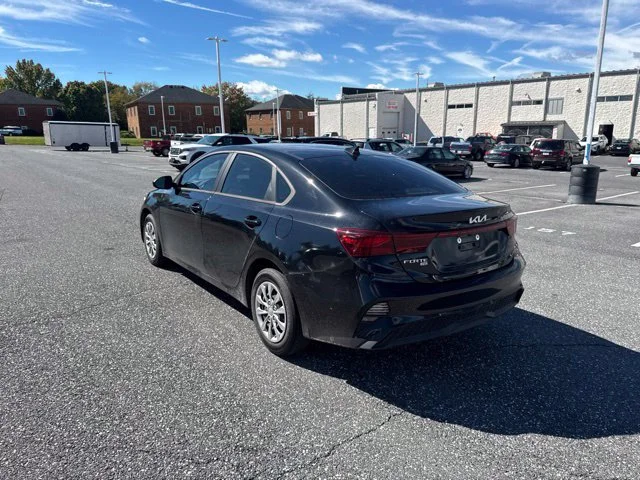 Used 2024 Black Kia LX image 5