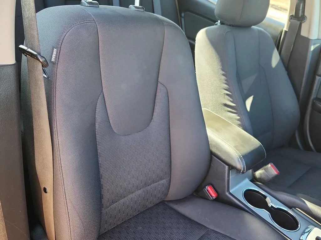 Used 2012 Blue Ford SE image 16