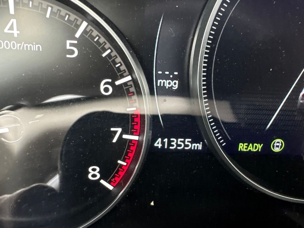 Used 2025 Black Mazda 3.3 Turbo Select image 10