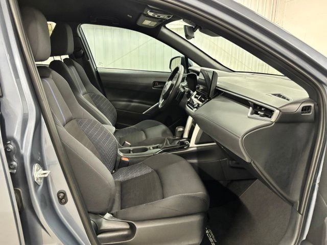 Used 2024  Toyota Hybrid SE image 22