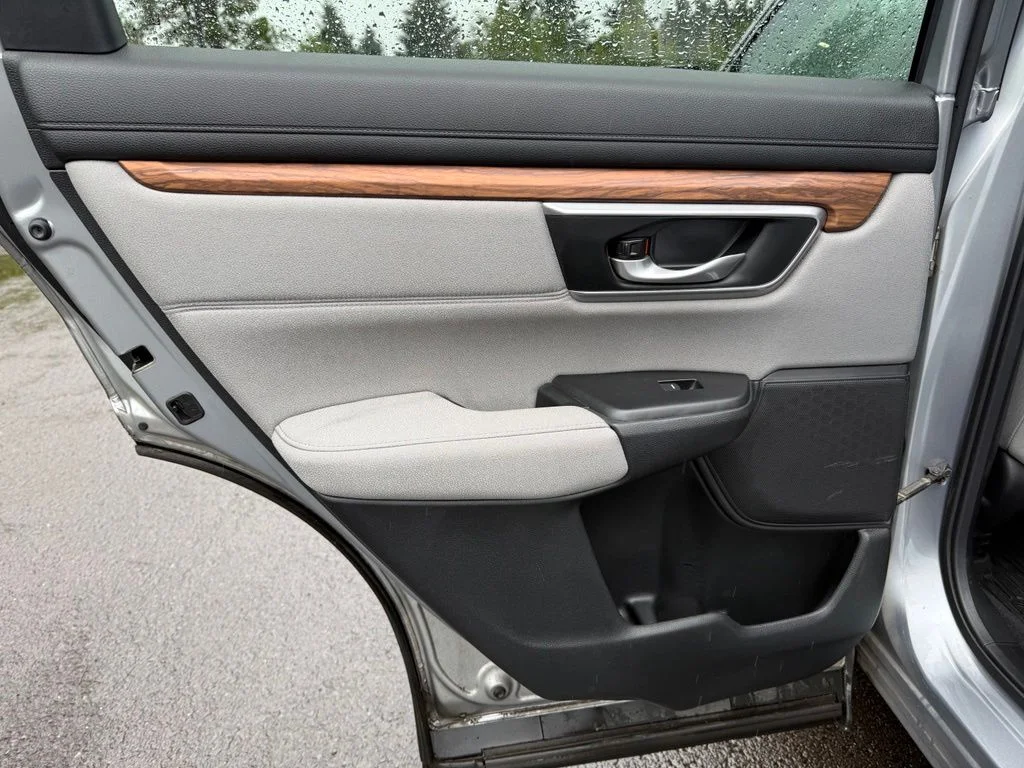 Used 2017 Lunar Silver Metallic Honda EX image 20