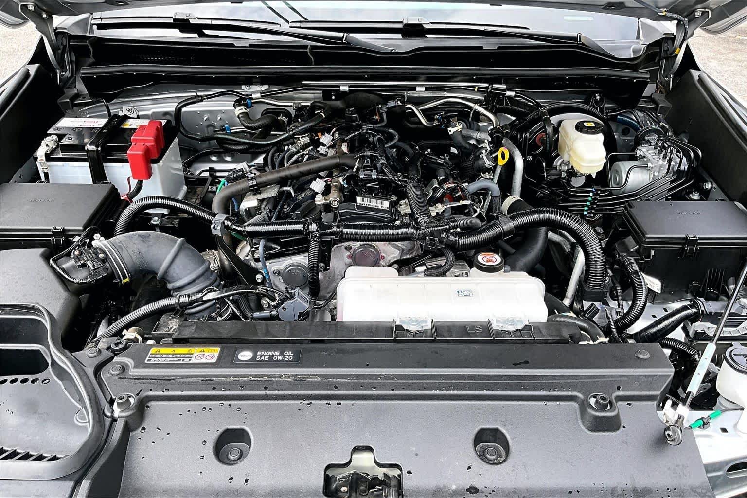 Used 2025 Cutting Edge Toyota SR5 image 32