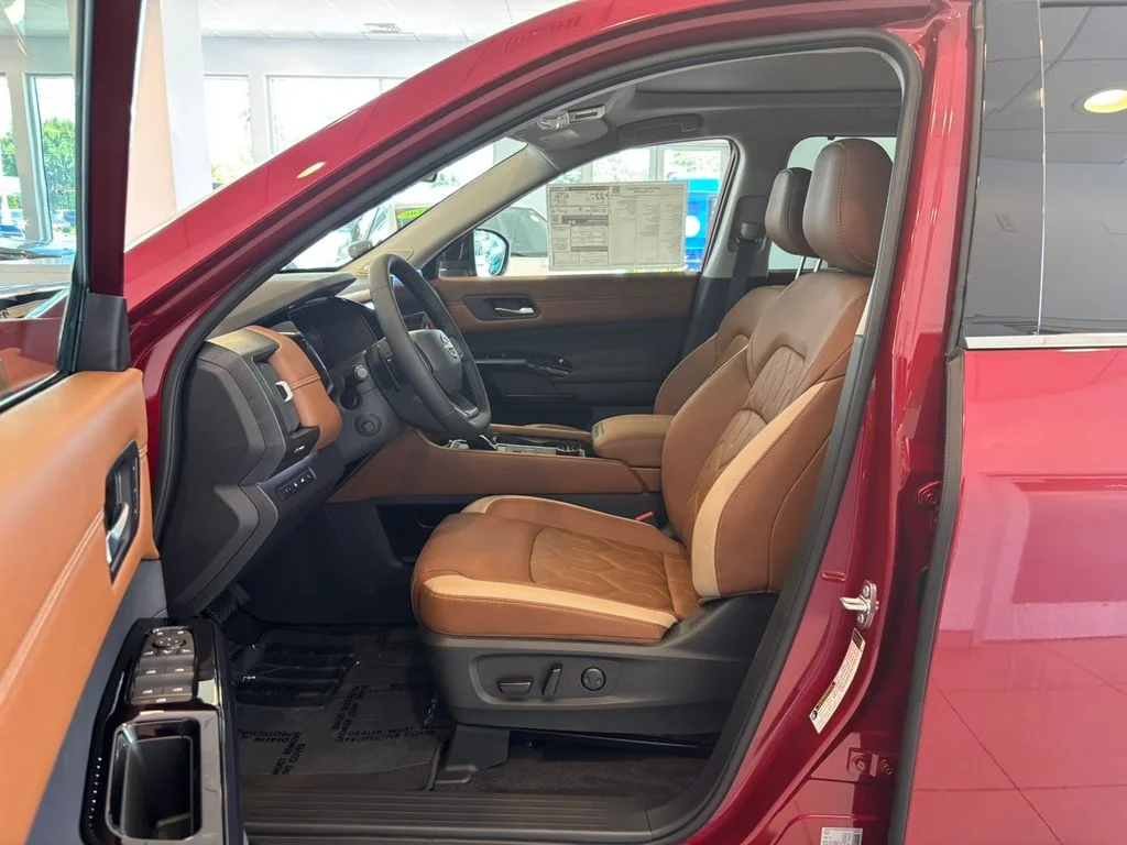 New 2026 Scarlet Ember Tintcoat Nissan Platinum image 13