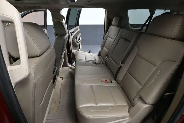 2020 Chevrolet Suburban LT - Photo 42
