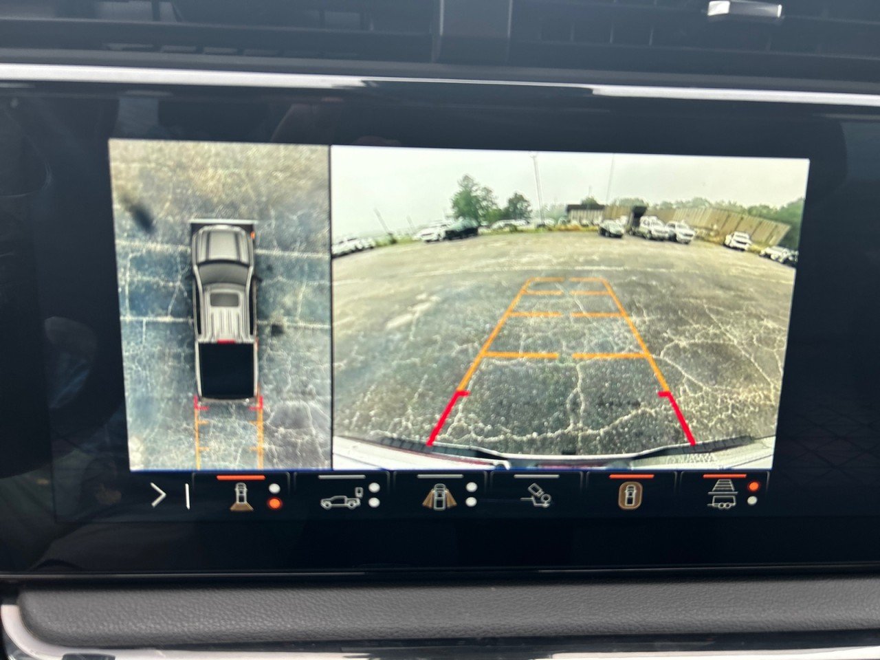 Used 2024 Summit White GMC AT4 image 11