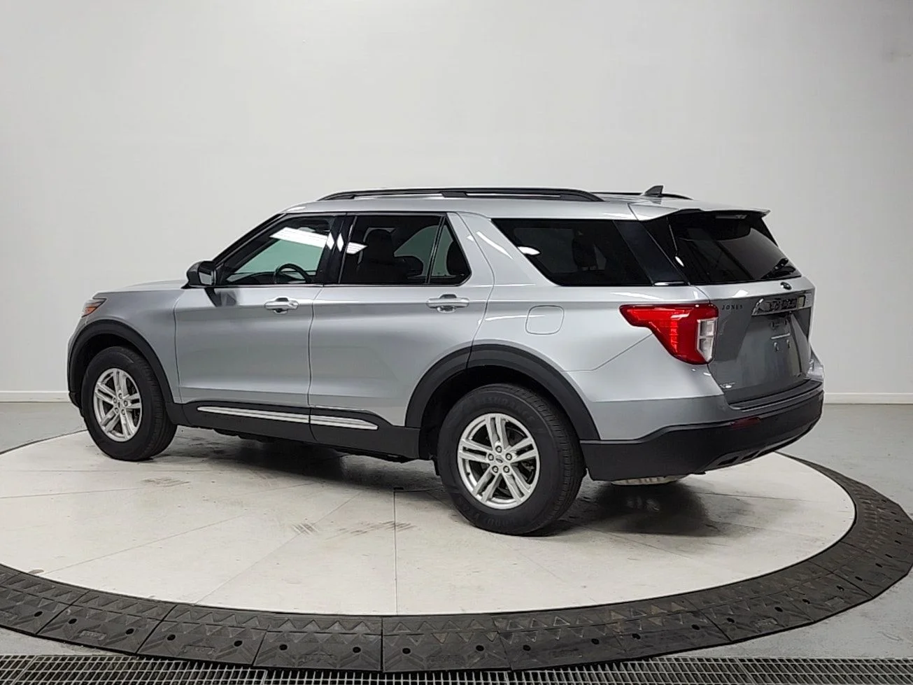 Used 2022 Iconic Silver Metallic Ford XLT image 5