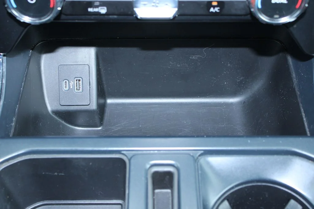 Used 2024 Black Metallic Ford XLT image 26