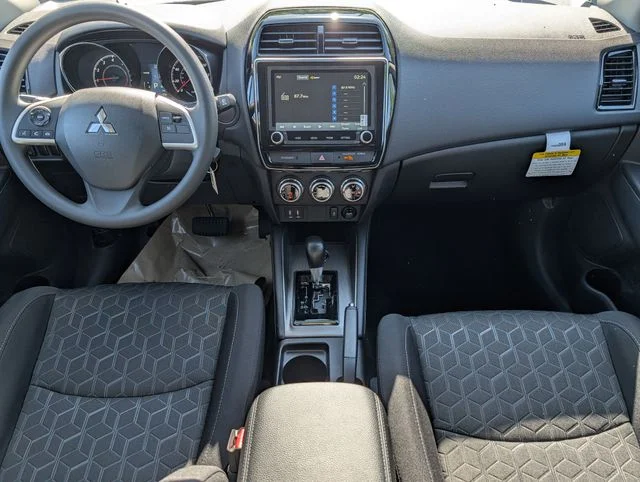 New 2026 Labrador Black Pearl Mitsubishi 2.0 S image 7