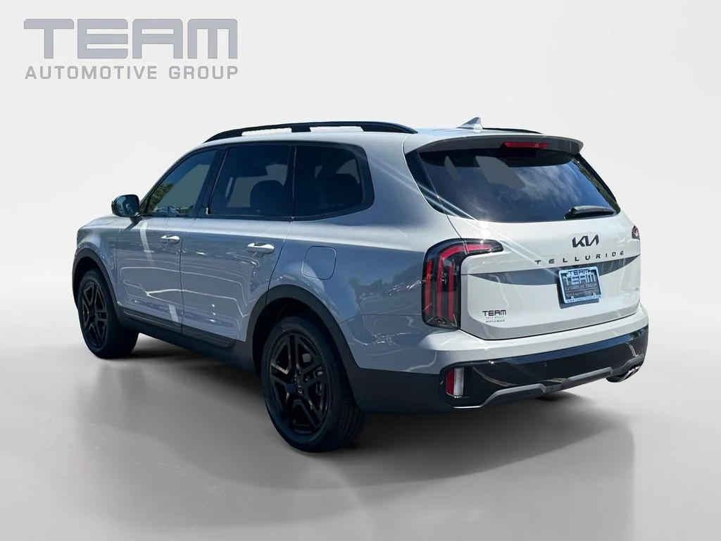 Used 2025 Gray Kia EX X-Line image 5