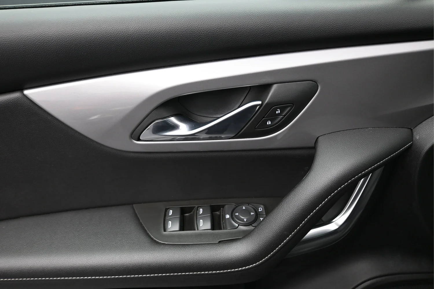 Used 2025 Black Chevrolet LT image 20