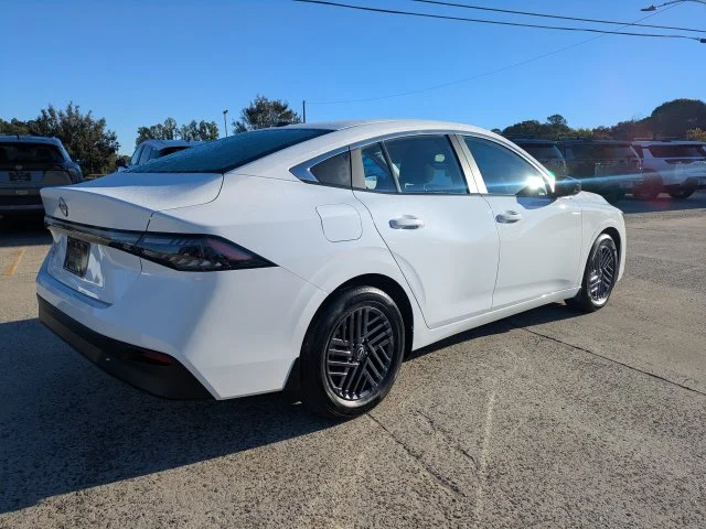 New 2027 White Nissan SV image 4