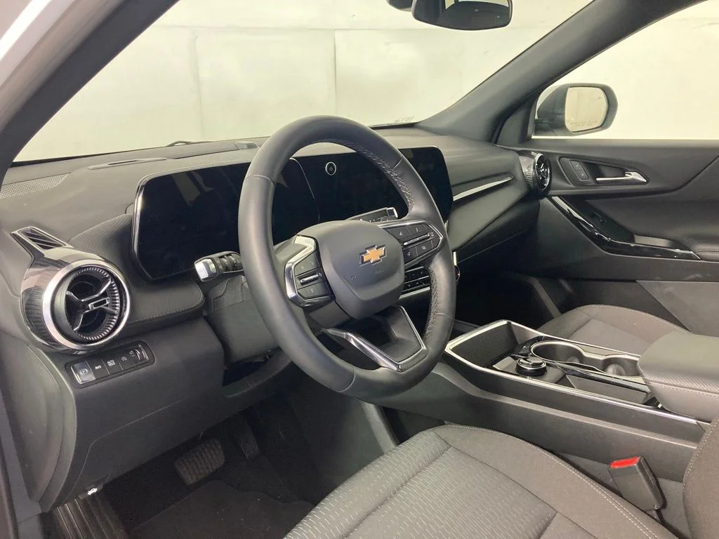 Used 2026 White Chevrolet LT image 15